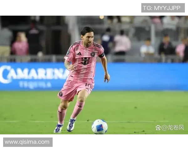 懒散足球明星的传奇人生与赛场背后的趣事揭秘