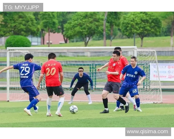 武汉足球队在精英赛中的比赛经验与表现深度解析 武汉足球队在精英赛中的比赛经验与表现深度解析